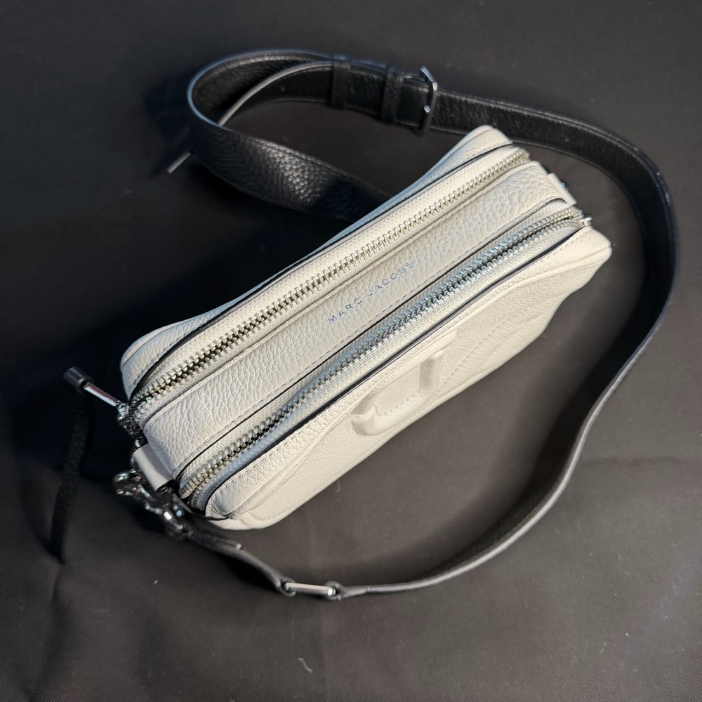 Marc Jacobs Ivory Crossbody Bag - Picture 2 of 12